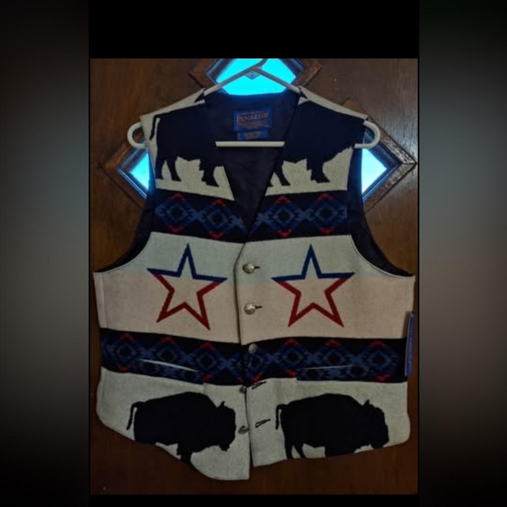 Amazing Men’s Pendleton Vest